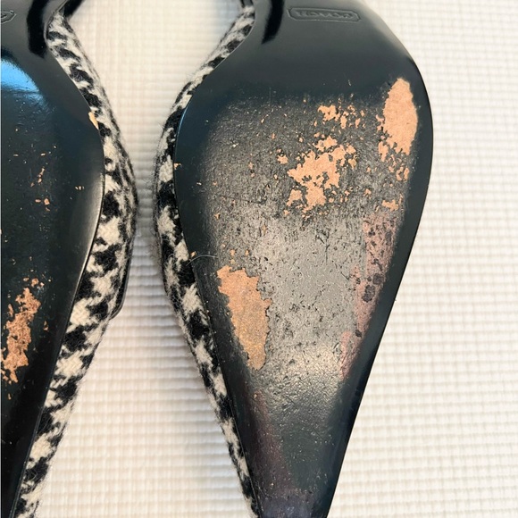 COACH-Houndstooth classic blk & wht kitten heels - Picture 8 of 9